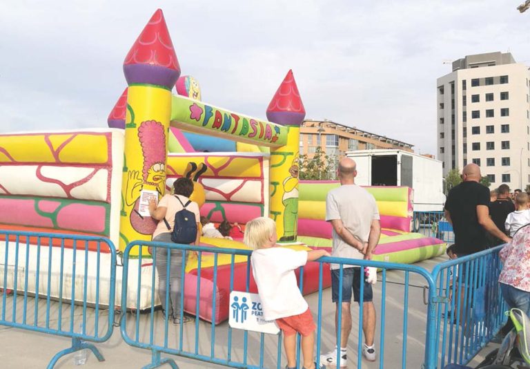 Los niños, protagonistas de las fiestas patronales de Vallecas