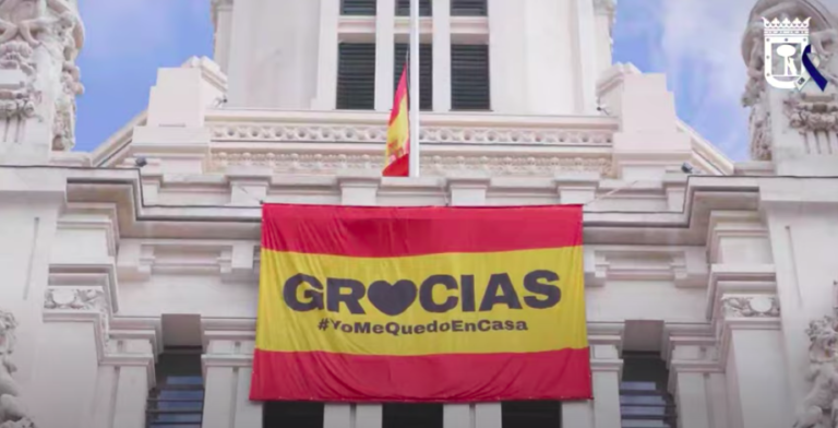 Una veintena de cantantes animan a los madrileños a través de los versos de Sabina