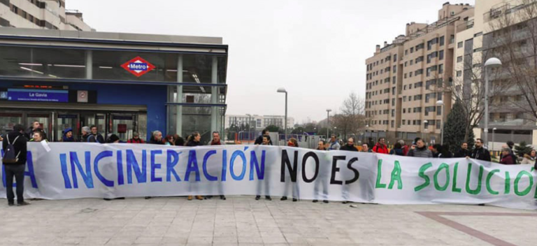 Carabante se compromete a crear un grupo de trabajo para estudiar el cierre de la incineradora y la nueva estrategia de residuos