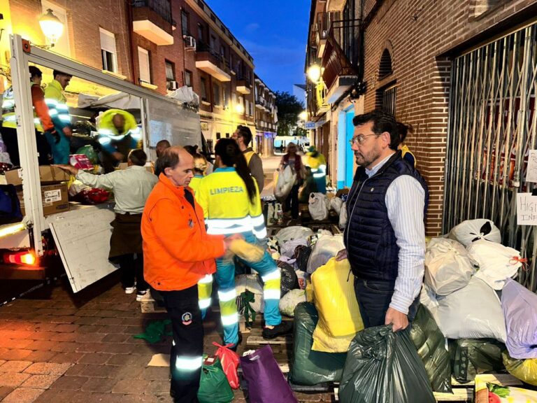 Carlos González: “La respuesta de los vecinos de Villa de Vallecas ante la crisis provocada por la DANA en Valencia ha sido verdaderamente ejemplar”