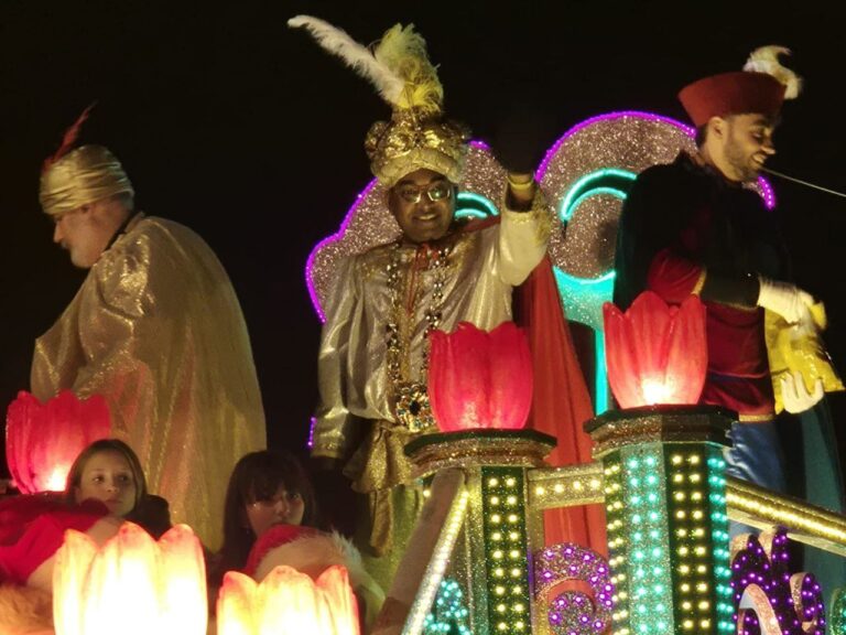 Los Reyes Magos de Oriente hicieron un alto en Villa de Vallecas