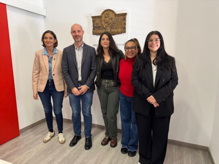 El PSOE de Villa de Vallecas inaugura su sede tras las obras de reforma